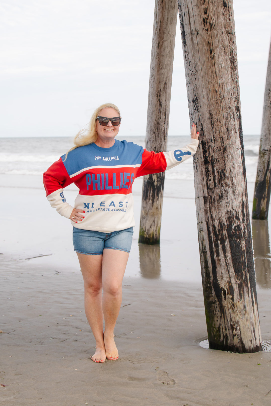 Philadelphia Phillies Embroidered Crewneck Sweatshirt